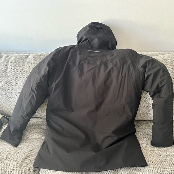 BNWT: Bauer Sail Racing Parka
All Black, Size: XL - Picture 2 of 4